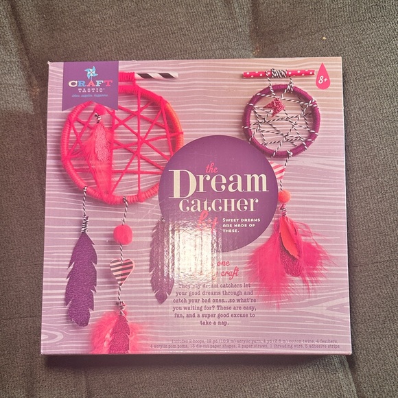 Craft-tastic Dream Catcher Kit with Orange and Pink Threads - Picture 4 of 5